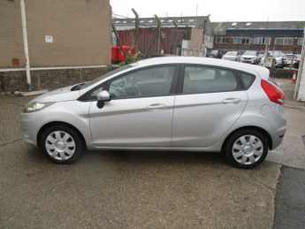 FORD FIESTA 1.25 Style + 5dr [82]