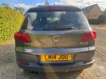 VOLKSWAGEN TIGUAN 2.0 TDi BlueMotion Tech Match 5dr DSG