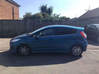 FORD FIESTA 1.0 EcoBoost Zetec 5dr