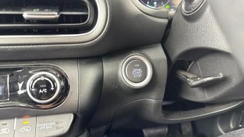 HYUNDAI KONA 1.6 h-GDi Ultimate SUV 5dr Petrol Hybrid DCT Euro 6 (s/s) (141 p