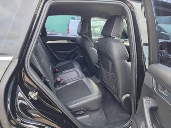 AUDI Q5 S Line