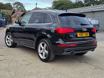 AUDI Q5 S Line