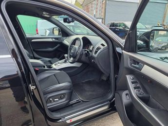 AUDI Q5 S Line