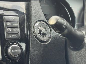 NISSAN QASHQAI 1.5 dCi Acenta Premium 5dr