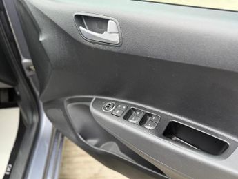 HYUNDAI I10 1.2 Premium SE 5dr Auto