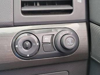 CHEVROLET CAPTIVA 2.0 VCDi LT 5dr Auto [7 Seats]