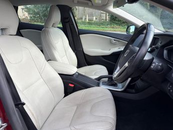 VOLVO V40 D2 [120] Inscription 5dr Geartronic