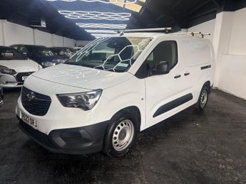 Vauxhall Combo 2300 1.5 Turbo D 100ps H1 Dynamic Crew Van