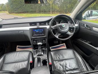 SKODA SUPERB 2.0 TDI CR 170 Elegance 5dr DSG