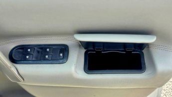 RENAULT MEGANE 1.6 VVT Privilege 5dr Auto [Euro 4]
