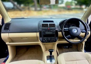 VOLKSWAGEN POLO 1.4 SE 75 5dr Auto
