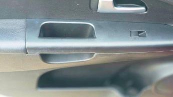 KIA VENGA 1.6 2 Auto Euro 5 5dr