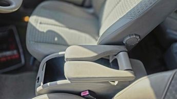 RENAULT MEGANE 1.6 VVT Privilege 5dr Auto [Euro 4]