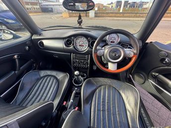 MINI CONVERTIBLE 1.6 Cooper S Sidewalk 2dr