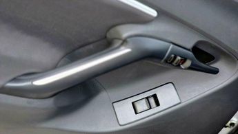 TOYOTA VERSO 2.0 D-4D Icon 5dr