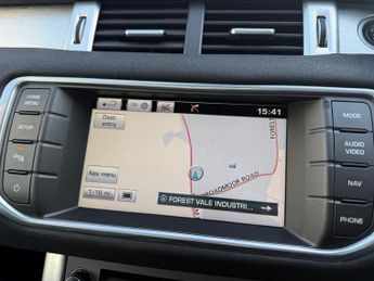 LAND ROVER RANGE ROVER EVOQUE 2.2 SD4 Pure 5dr Auto [9] [Tech Pack]