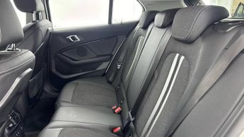 BMW 1 SERIES 1.5 118i Sport (LCP) Hatchback 5dr Petrol DCT Euro 6 (s/s) (136 