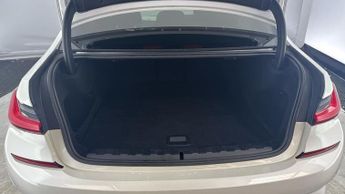 BMW 3 SERIES 2.0 330e 12kWh M Sport Saloon 4dr Petrol Plug-in Hybrid Auto Eur