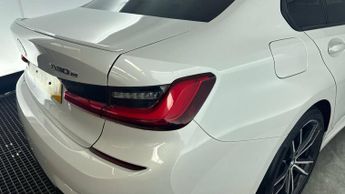 BMW 3 SERIES 2.0 330e 12kWh M Sport Saloon 4dr Petrol Plug-in Hybrid Auto Eur