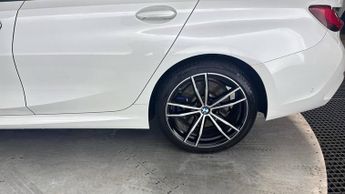 BMW 3 SERIES 2.0 330e 12kWh M Sport Saloon 4dr Petrol Plug-in Hybrid Auto Eur
