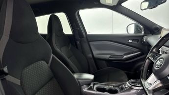 NISSAN JUKE 1.0 DIG-T N-Connecta SUV 5dr Petrol DCT Auto Euro 6 (s/s) (114 p
