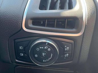 FORD FOCUS 1.0T EcoBoost Titanium Hatchback 5dr Petrol Manual Euro 5 (s/s) 