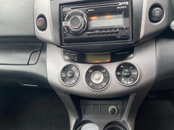 TOYOTA RAV4 2.2 D-4D XT-R 5dr