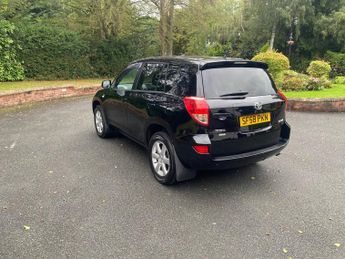 TOYOTA RAV4 2.2 D-4D XT-R 5dr