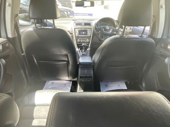 SKODA OCTAVIA 1.8 TSI Laurin + Klement 5dr DSG