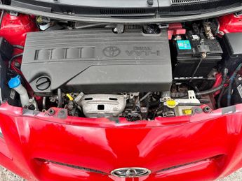 TOYOTA YARIS 1.33 VVT-i TR 3dr MMT [6]