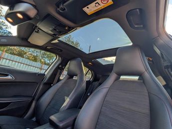 MERCEDES-BENZ GLA GLA 220d 4Matic AMG Line 5dr Auto [Prem Plus]