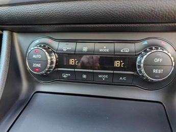 MERCEDES-BENZ GLA GLA 220d 4Matic AMG Line 5dr Auto [Prem Plus]