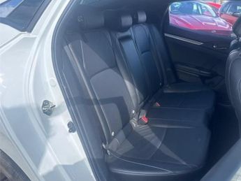 HONDA CIVIC 1.0 VTEC Turbo 126 EX 5dr CVT ++ PANROOF / NAV / LEATHER / CARPL