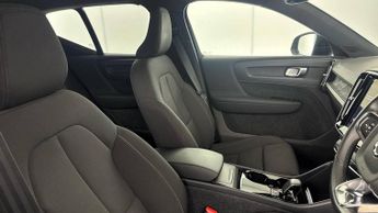 VOLVO XC40 Recharge 69kWh Core SUV 5dr Electric Auto (231 ps)