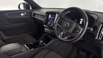 VOLVO XC40 Recharge 69kWh Core SUV 5dr Electric Auto (231 ps)