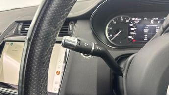 JAGUAR E-PACE 2.0 D165 R-Dynamic SE 5dr Auto