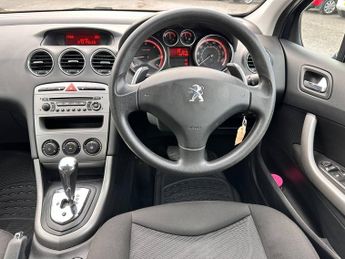 PEUGEOT 308 1.6 e-HDi 112 Access 5dr EGC