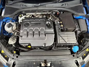 SKODA OCTAVIA 2.0 TDI CR vRS 5dr DSG