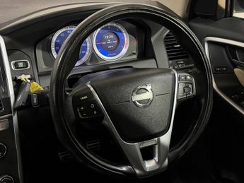VOLVO XC60 D5 [205] R DESIGN 5dr AWD