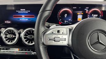 MERCEDES-BENZ GLA 1.3 GLA250e 15.6kWh AMG Line (Executive) SUV 5dr Petrol Plug-in 