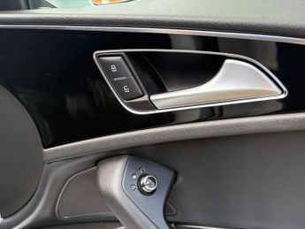 AUDI A6 2.0 TDI Ultra Black Edition 4dr S Tronic