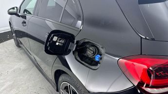 MERCEDES-BENZ A-CLASS 2.0 A180d AMG Line Edition (Executive) Hatchback 5dr Diesel 8G-D