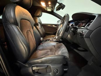 AUDI A4 2.0 TDI 177 Black Edition 5dr Multitronic