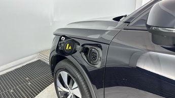 VOLVO XC40 1.5h T4 Recharge 10.7kWh Plus SUV 5dr Petrol Plug-in Hybrid Auto