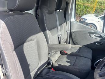VAUXHALL VIVARO 2900 1.6CDTI 120PS Sportive H1 Van