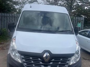 Renault Master MM35dCi 130 Business Medium Roof Van