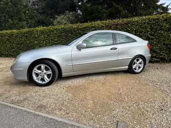 MERCEDES-BENZ C CLASS C180K Limited Edition 3dr Auto