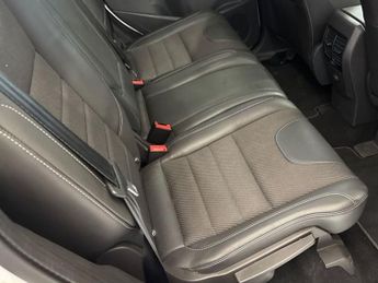 FORD KUGA 2.0 TDCi 150 Titanium 5dr + ULEZ / 60 MPG / 8 SERVICES / DAB / B