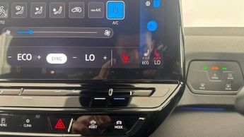 VOLKSWAGEN ID.3 Pro 58kWh Hatchback 5dr Electric Auto (204 ps)