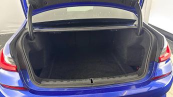 BMW 3 SERIES 2.0 320i M Sport Saloon 4dr Petrol Auto Euro 6 (s/s) (184 ps)
